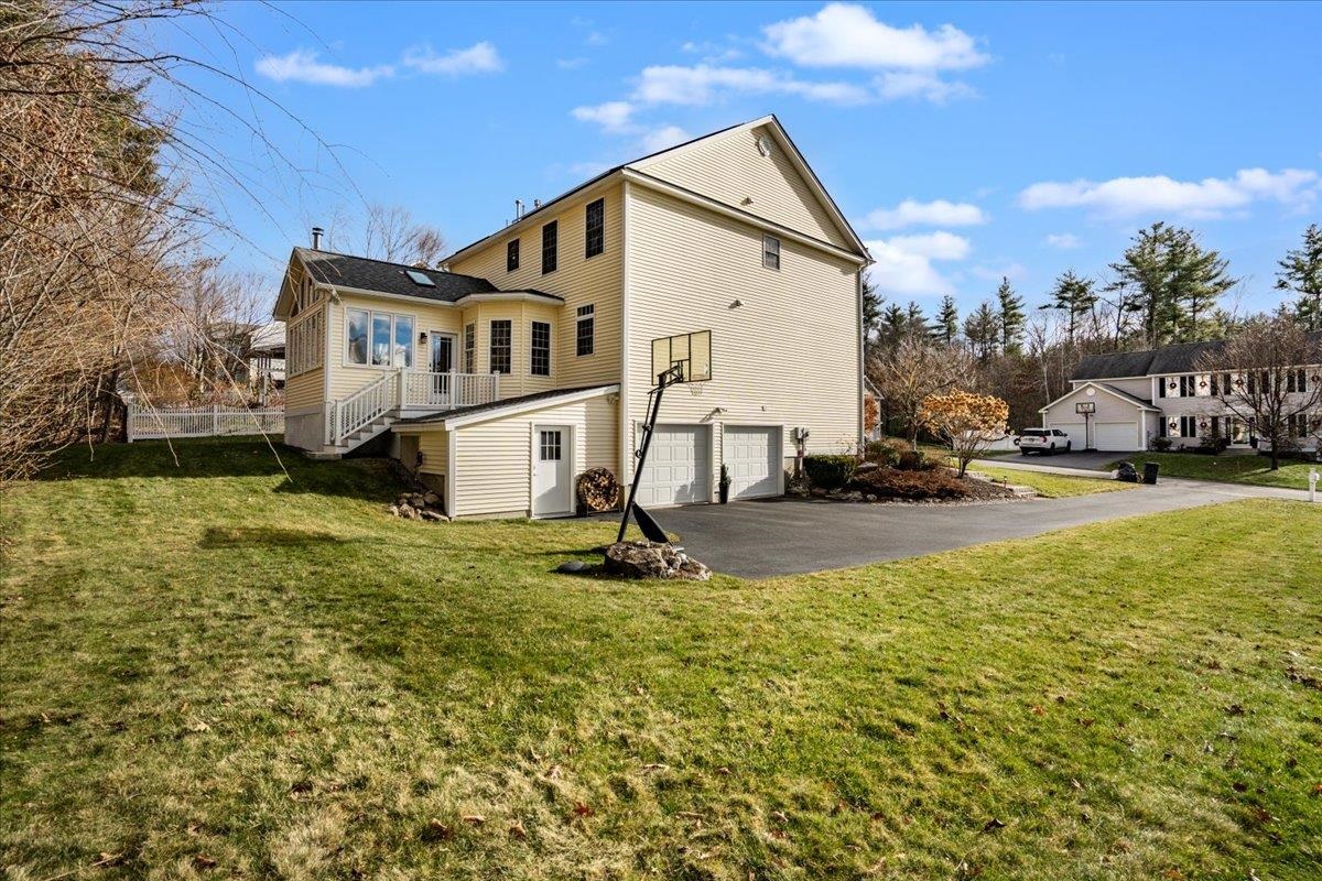 8 Grapevine Road Merrimack, NH 03054 - Photo 31 of 45
