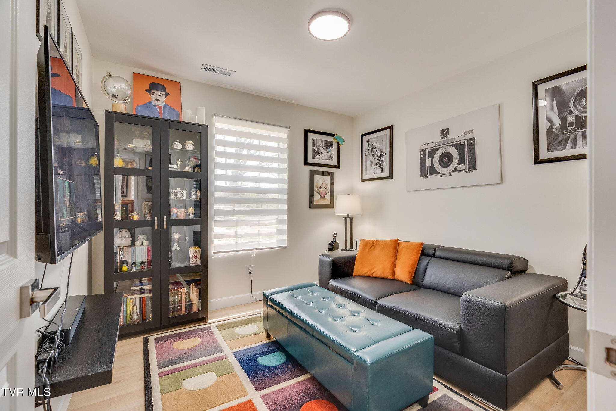 1817 Ridgemont Drive Greeneville, TN 37745 - Photo 11 of 19 Guest bedroom