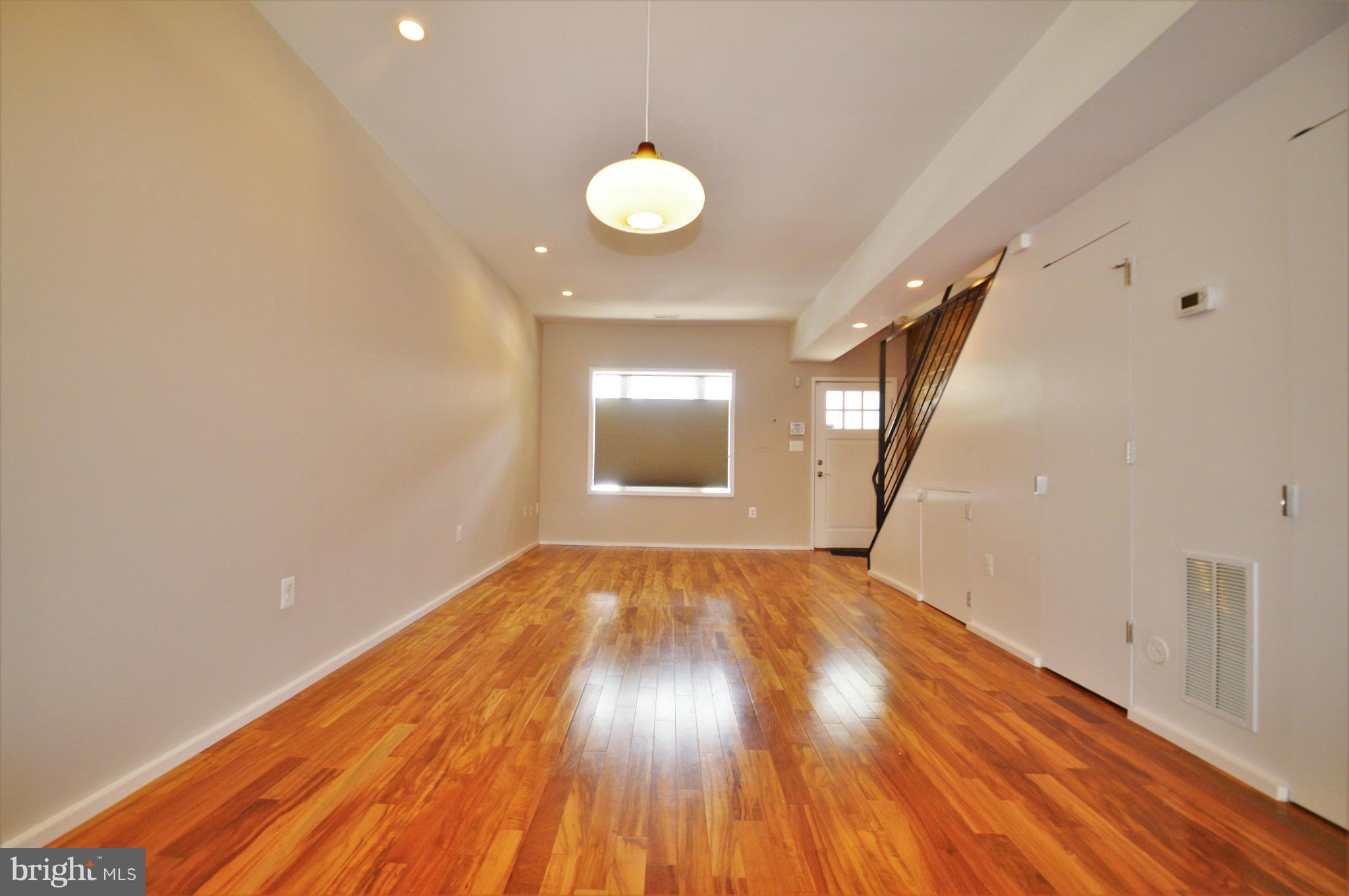 1613 Gales Street Northeast Washington, DC 20002 - Photo 8 of 28 Living Room