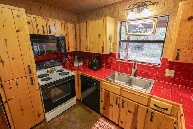 $380,000 | 1177 Cr 348 Concan Tx 78838, Concan, TX 78838