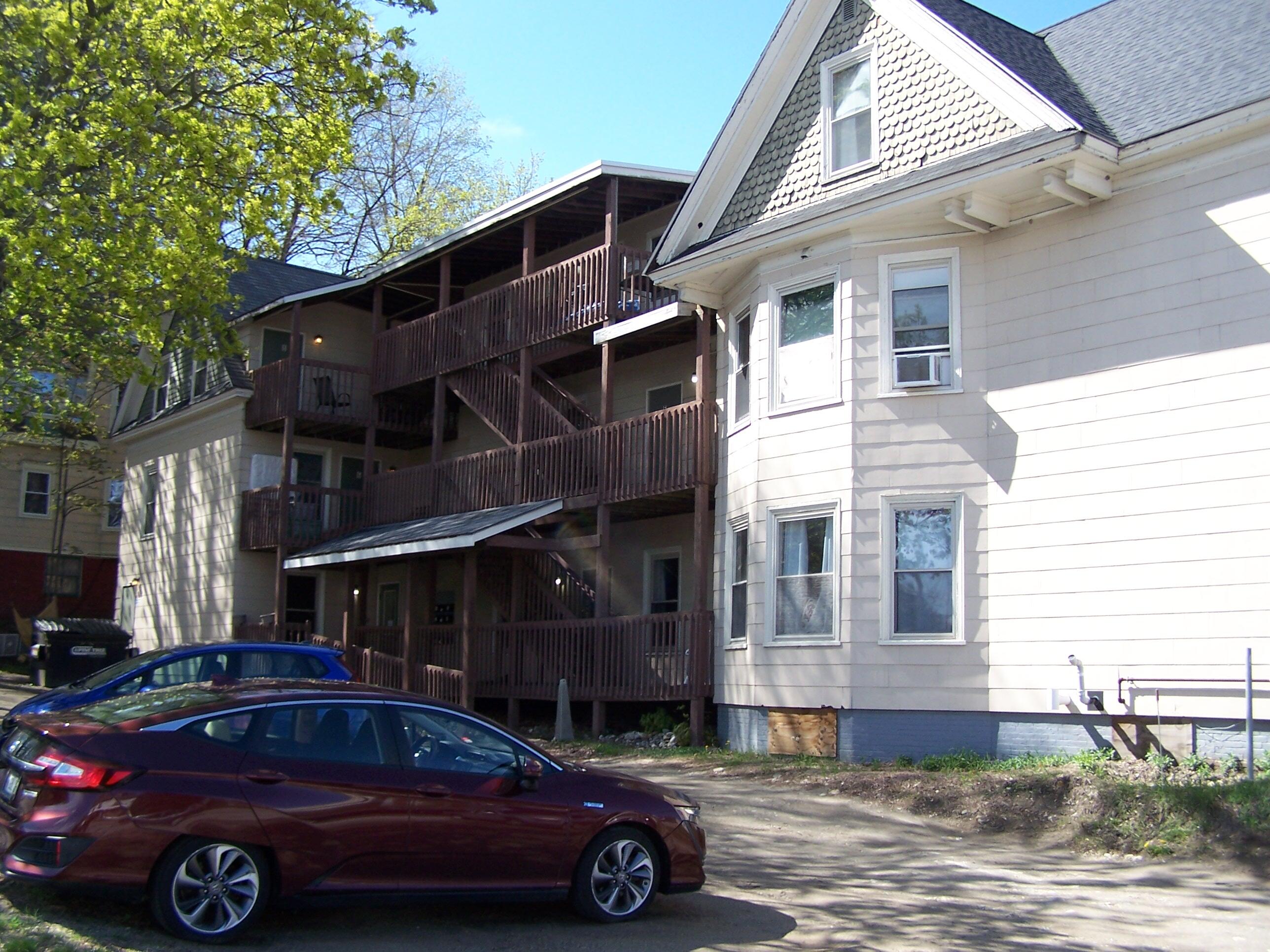 247 Main Street Auburn, ME 04210 - Photo 4 of 5 103_9670