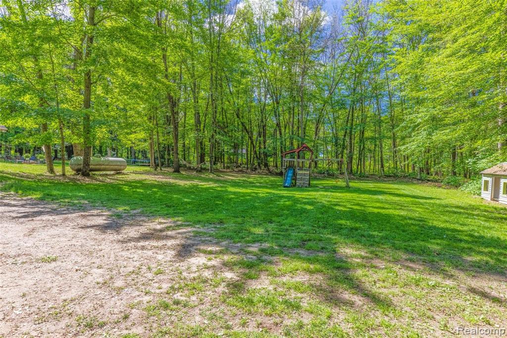 2516 East Sutton Road Metamora, MI 48455 - Photo 41 of 50