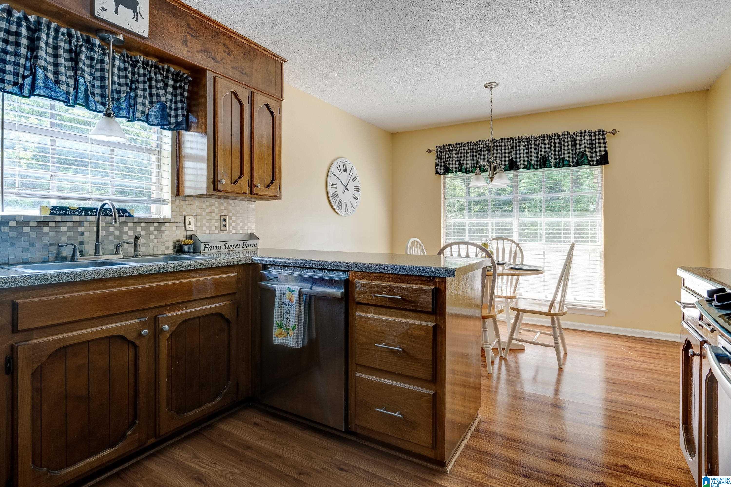 2013 Virginia Lane Bessemer, AL 35023 - Photo 8 of 26