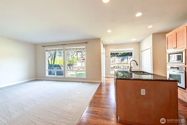 $4,500 | 22524 Northeast 98th Place, Redmond, WA 98053