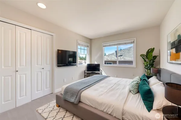 $4,500 | 22524 Northeast 98th Place, Redmond, WA 98053