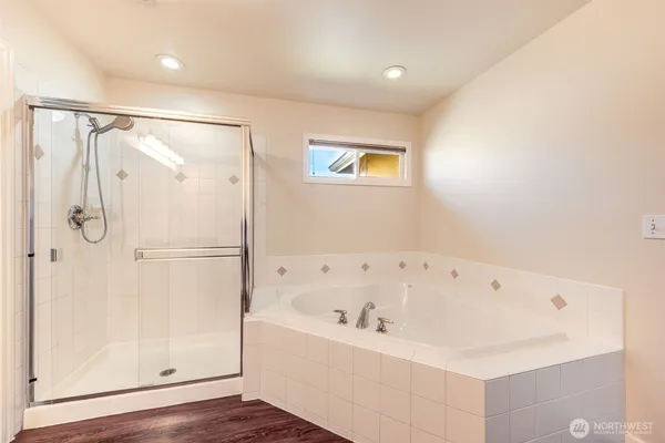 $4,500 | 22524 Northeast 98th Place, Redmond, WA 98053