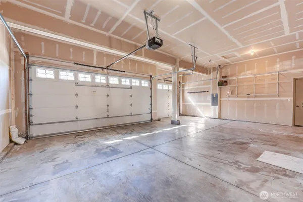 $4,500 | 22524 Northeast 98th Place, Redmond, WA 98053