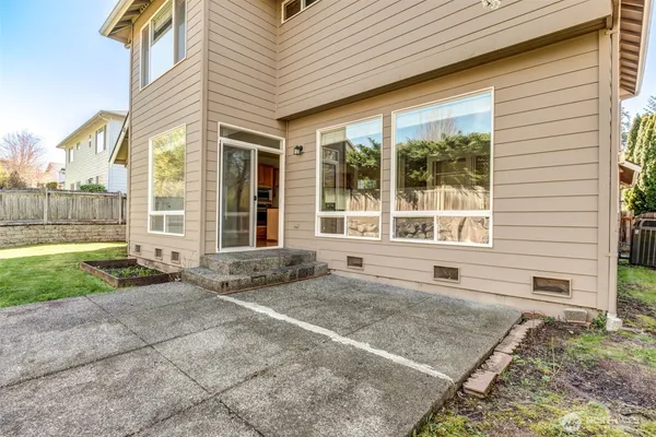 $4,500 | 22524 Northeast 98th Place, Redmond, WA 98053