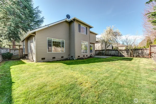 $4,500 | 22524 Northeast 98th Place, Redmond, WA 98053