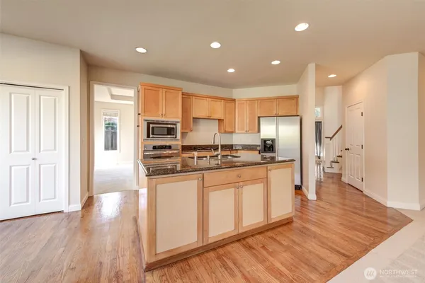 $4,500 | 22524 Northeast 98th Place, Redmond, WA 98053