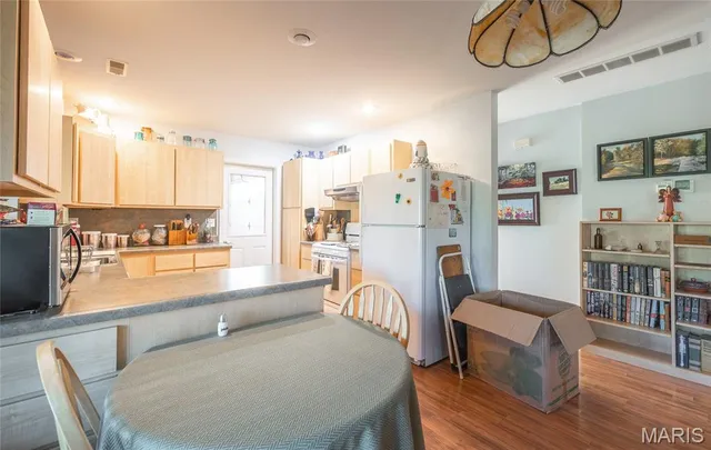 $825,000 | 98 Turkey Ridge Lane, Steelville, MO 65565