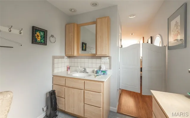 $825,000 | 98 Turkey Ridge Lane, Steelville, MO 65565