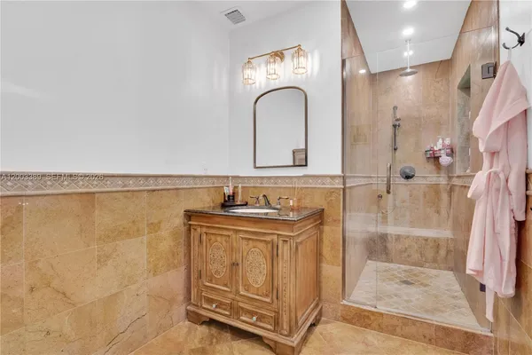 $11,500 | 1524 Siena Avenue, Coral Gables, FL 33146