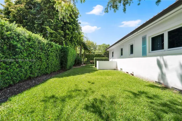 $11,500 | 1524 Siena Avenue, Coral Gables, FL 33146