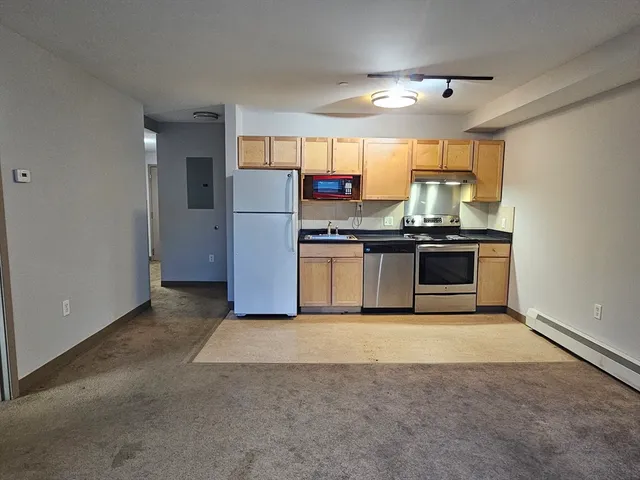 $1,750 | 275 West Main Street, Unit 11, Marlborough, MA 01752