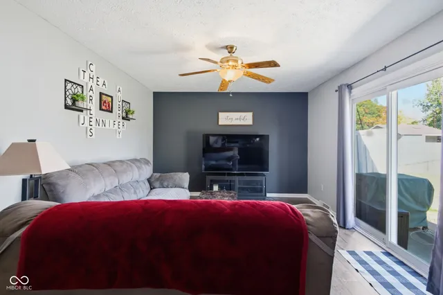 $249,900 | 10331 North 50 West, Columbus, IN 47203