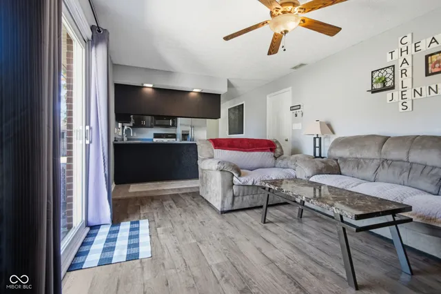 $249,900 | 10331 North 50 West, Columbus, IN 47203