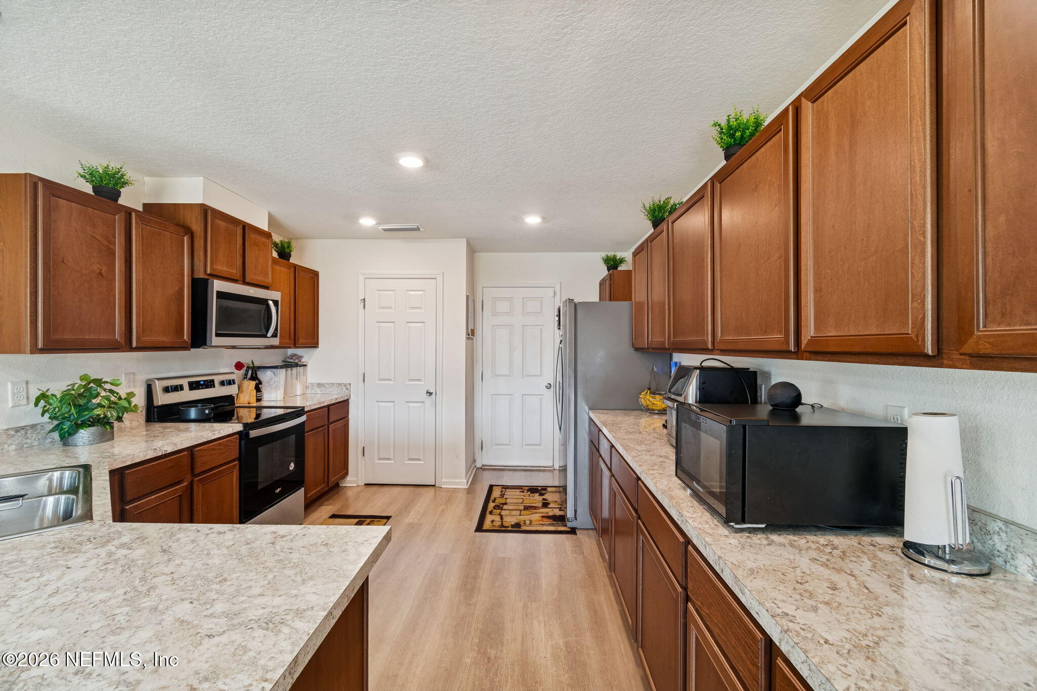 1908 Montward Preserve Way Jacksonville, FL 32218 - Photo 10 of 18 Kitchen1