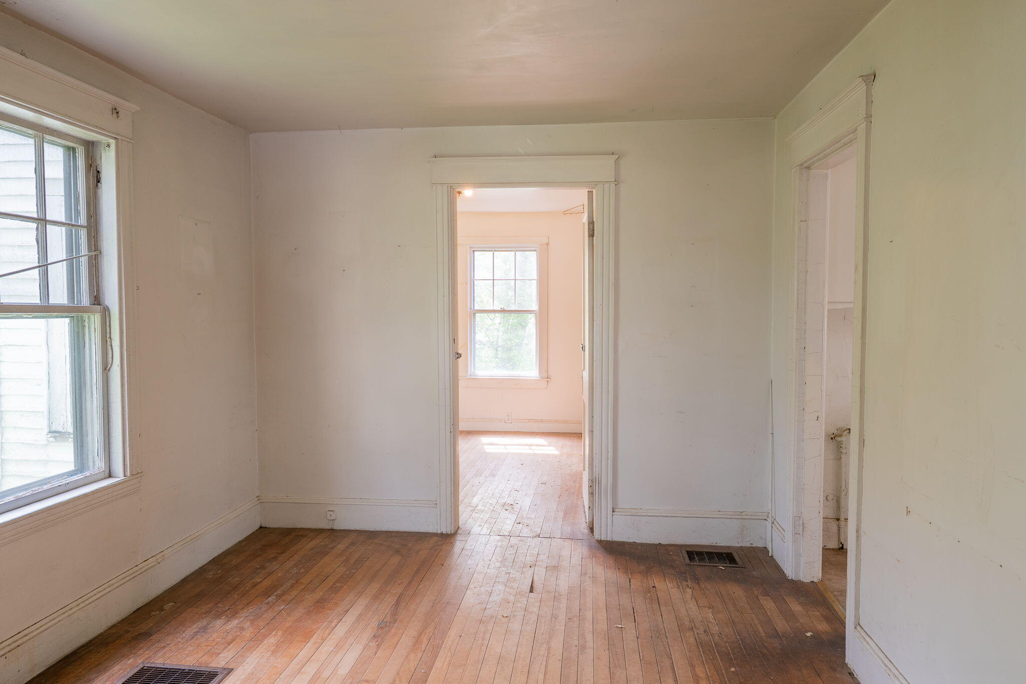 34 Romano Road South Portland, ME 04106 - Photo 14 of 29 14-web-or-mls-34 Romano Rd-13