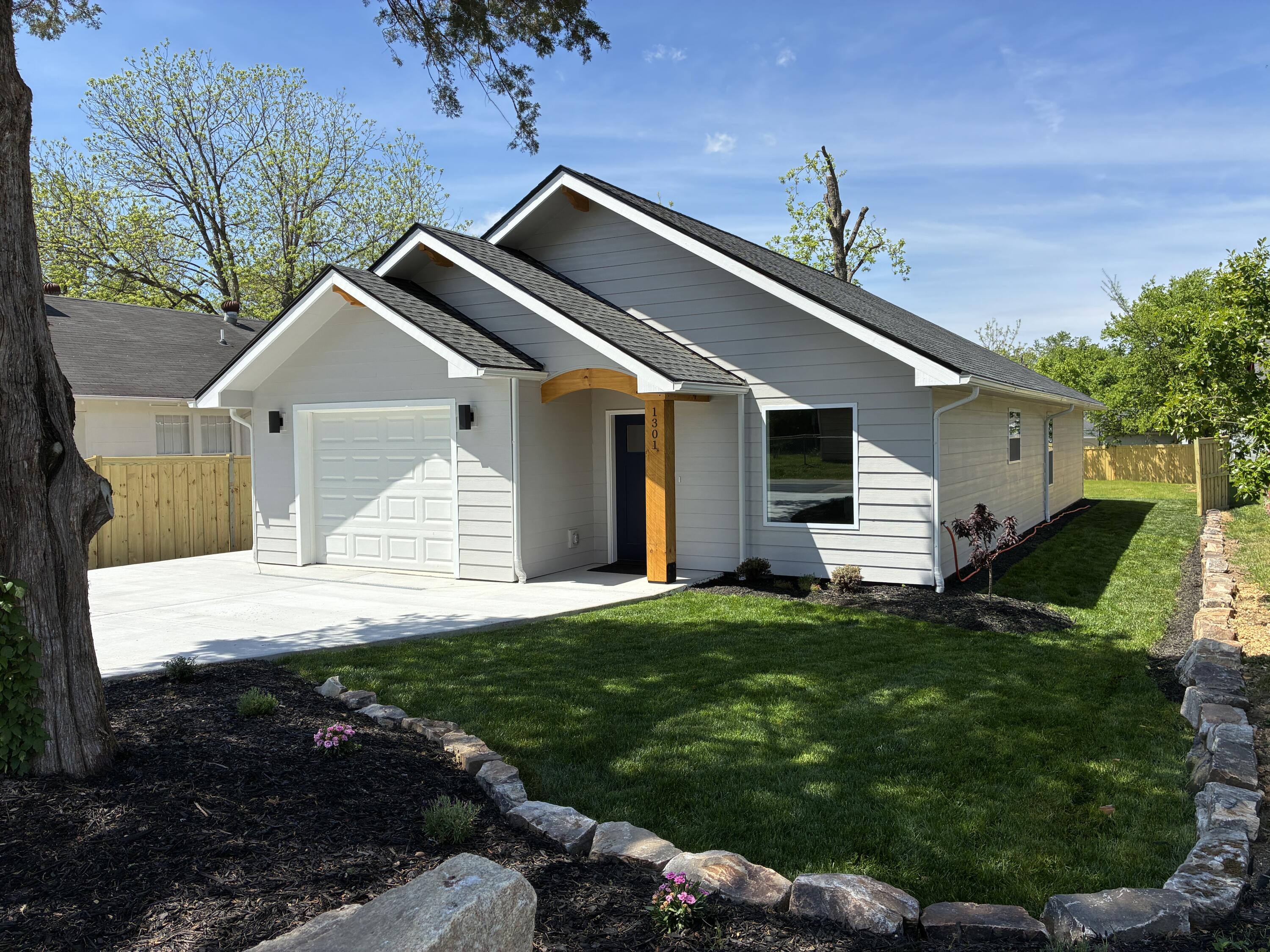 1301 Prater Road Chattanooga, TN 37412 - Photo 1 of 36 1301 Prater Rd.1