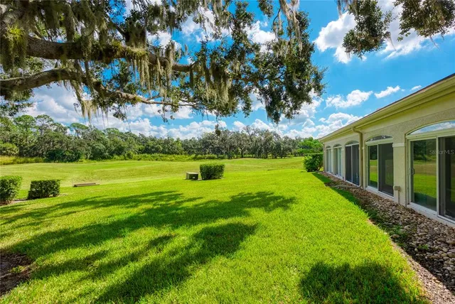 $450,000 | 4016 Oakley Greene, Unit 40, Sarasota, FL 34235