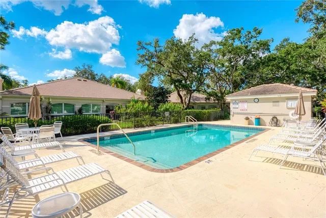 $450,000 | 4016 Oakley Greene, Unit 40, Sarasota, FL 34235