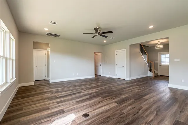 $3,000 | 2044 Salina Circle, Granbury, TX 76048