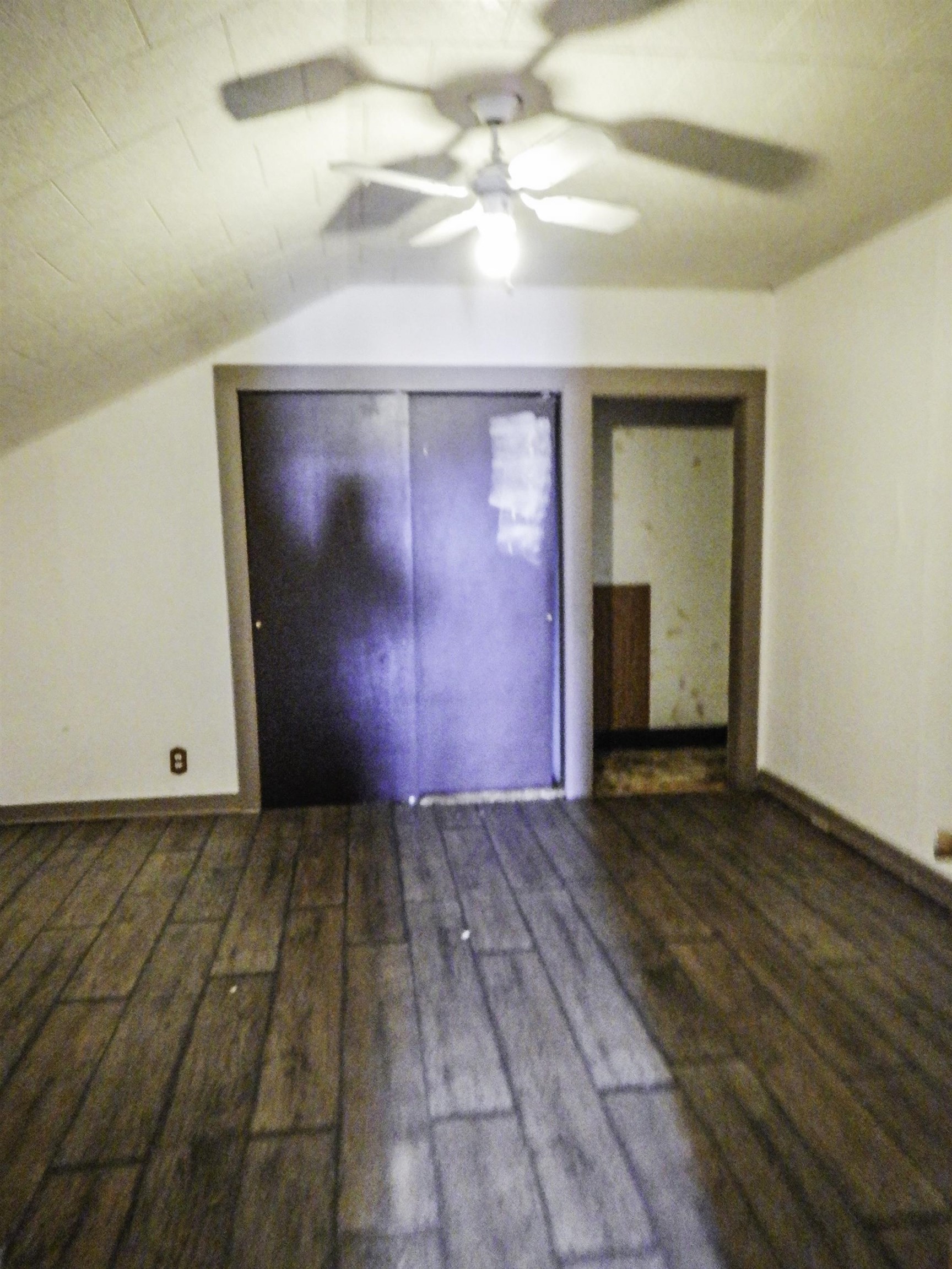 301 Collins Avenue Oconto, WI 54153 - Photo 12 of 37