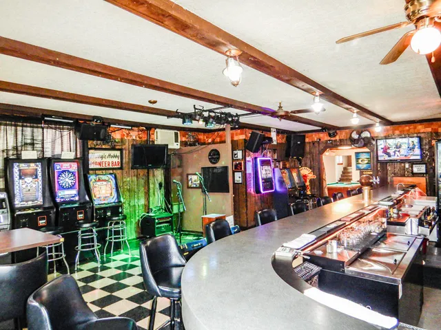 $139,900 | 301 Collins Avenue, Oconto, WI 54153