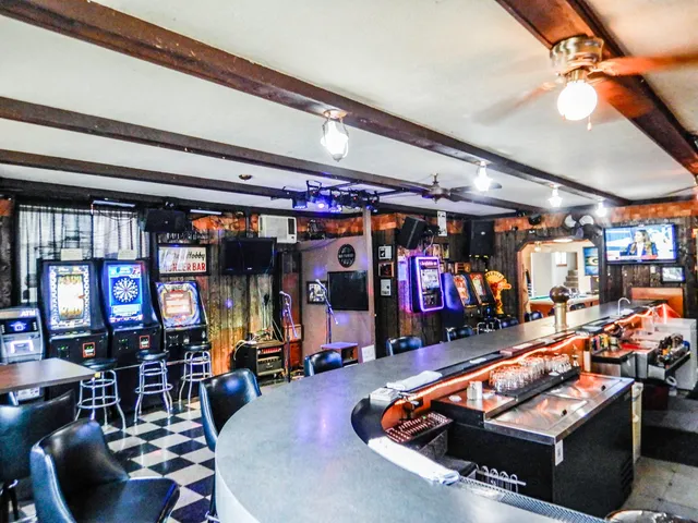 $139,900 | 301 Collins Avenue, Oconto, WI 54153