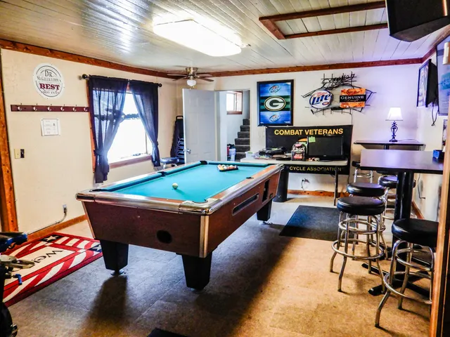 $139,900 | 301 Collins Avenue, Oconto, WI 54153