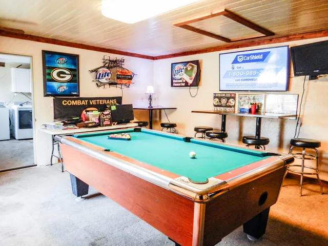 $139,900 | 301 Collins Avenue, Oconto, WI 54153