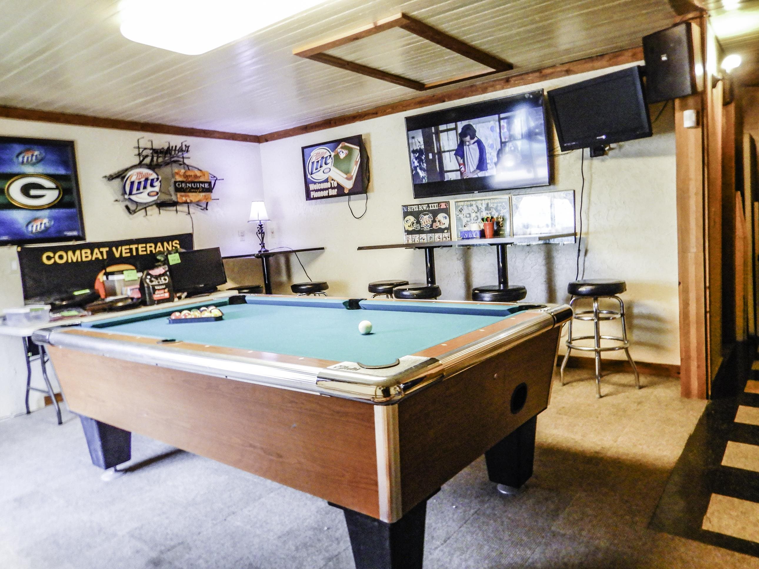 301 Collins Avenue Oconto, WI 54153 - Photo 32 of 37