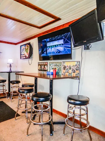 $139,900 | 301 Collins Avenue, Oconto, WI 54153