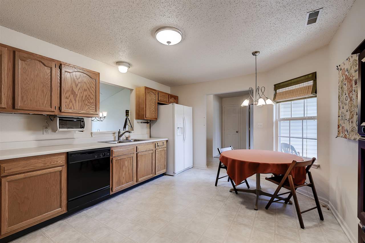 733 Springwater Road Kokomo, IN 46902 - Photo 11 of 29