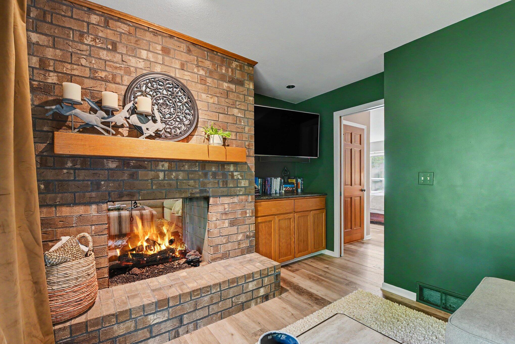 7463 Whispering Ridge Street Southeast Grand Rapids, MI 49546 - Photo 14 of 40 015_file_7632