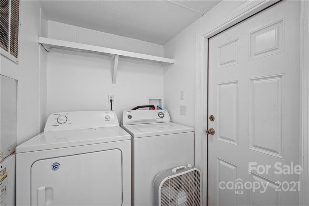 175 Reading Road Salisbury, NC 28147 - Photo 29 of 38 a utility room with dryer and washer