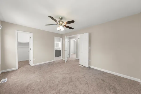 $3,200 | 1057 Bothwell Circle, Bolingbrook, IL 60440