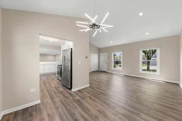 $3,200 | 1057 Bothwell Circle, Bolingbrook, IL 60440