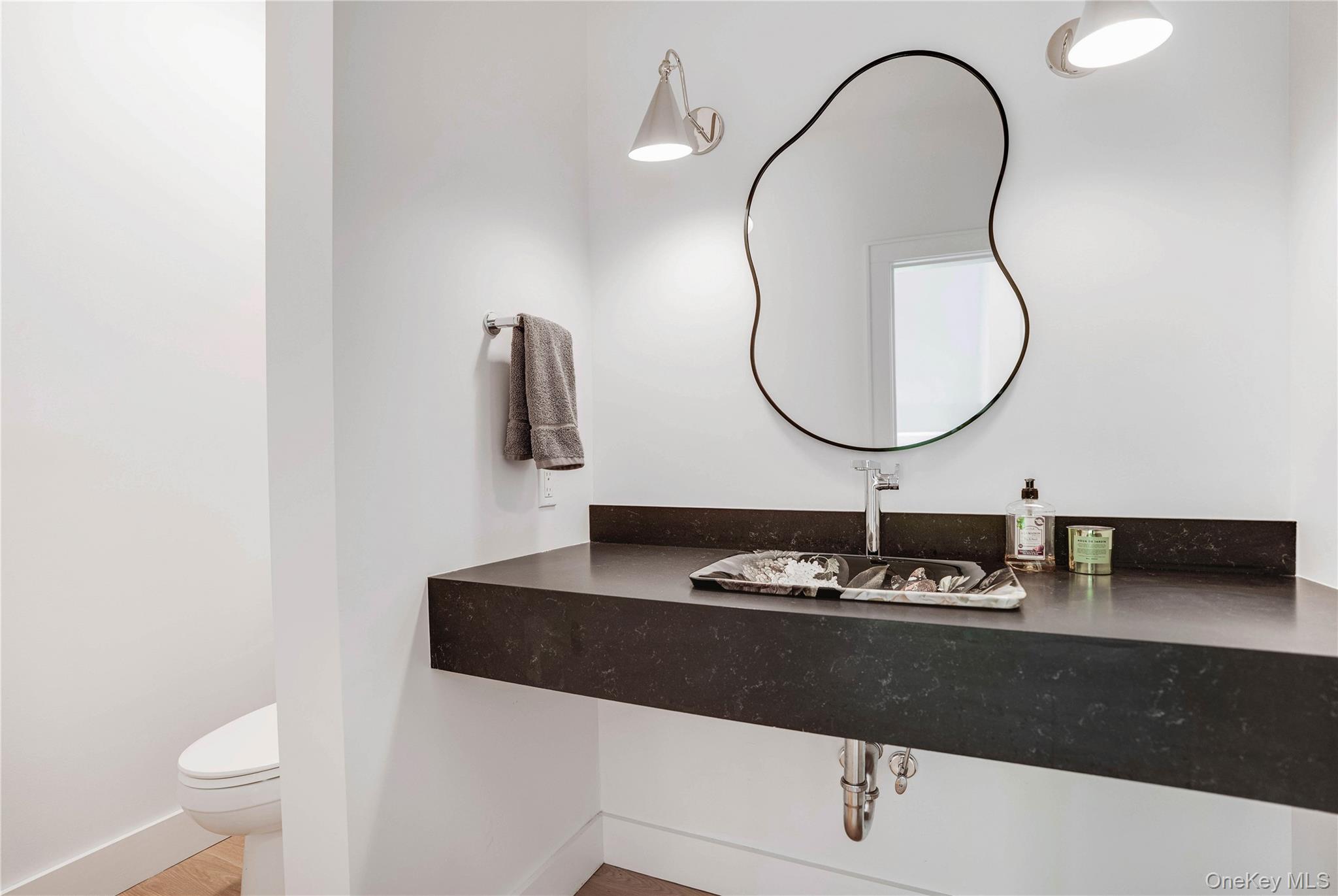 100 South Ferry Road Shelter Island, NY 11964 - Photo 23 of 28