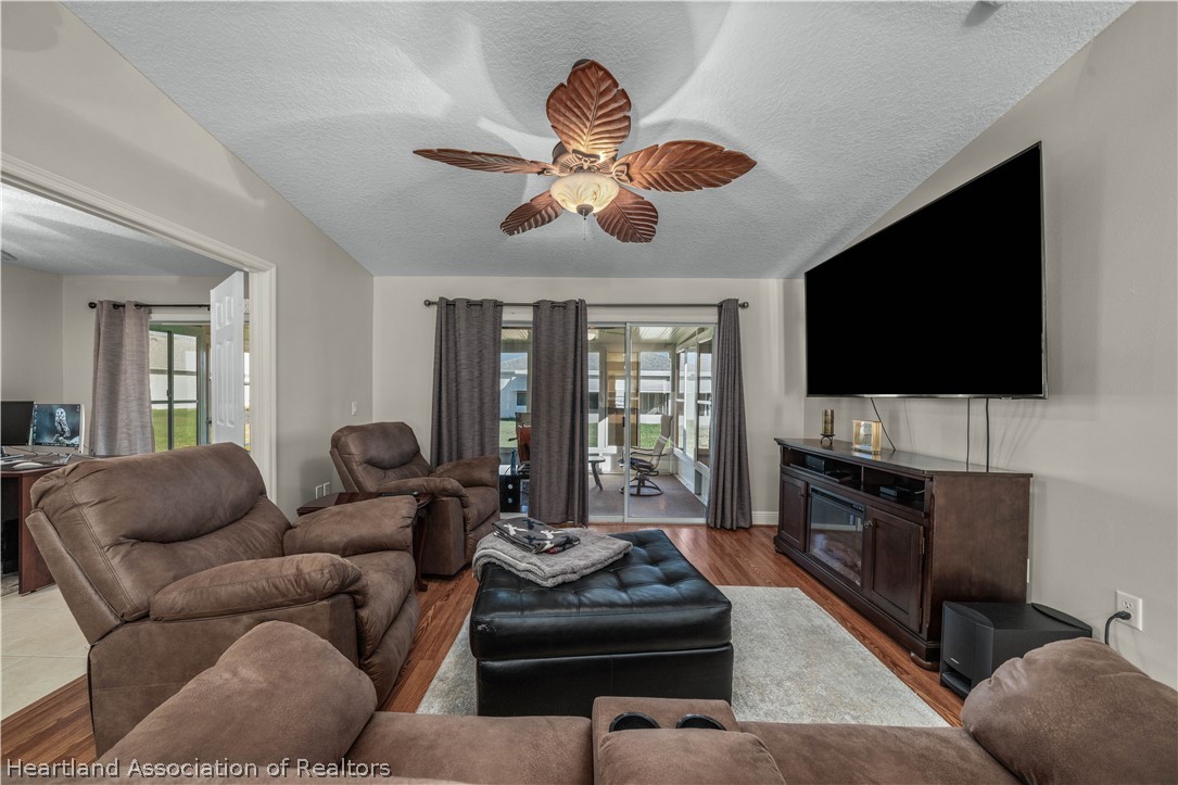 4501 Vantage Circle Sebring, FL 33872 - Photo 12 of 47