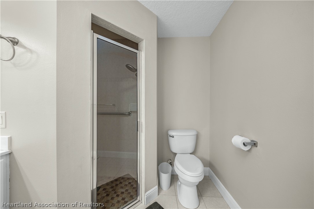 4501 Vantage Circle Sebring, FL 33872 - Photo 21 of 47 Walk in shower