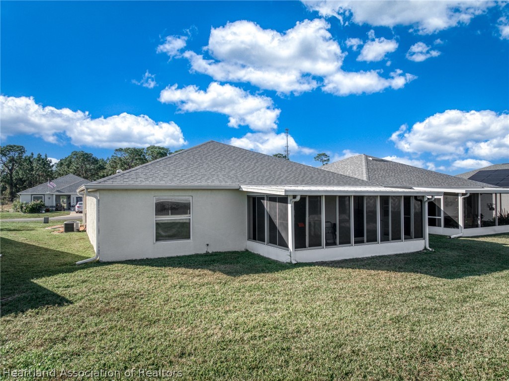 4501 Vantage Circle Sebring, FL 33872 - Photo 37 of 47 Rear