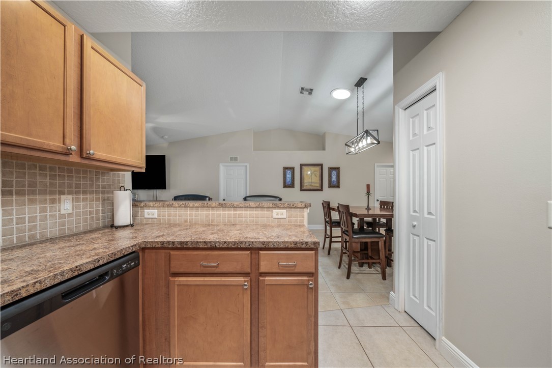 4501 Vantage Circle Sebring, FL 33872 - Photo 6 of 47