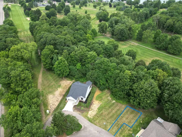 $9,000 | 11 Creekside Drive, Sturgis, MI 49091