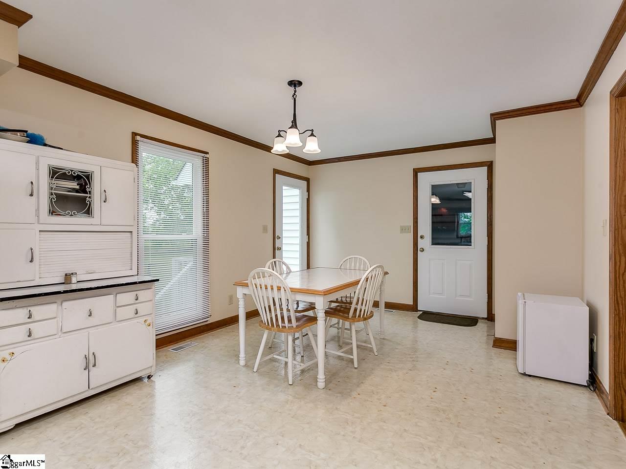223 Burnett Road Inman, SC 29349 - Photo 14 of 35