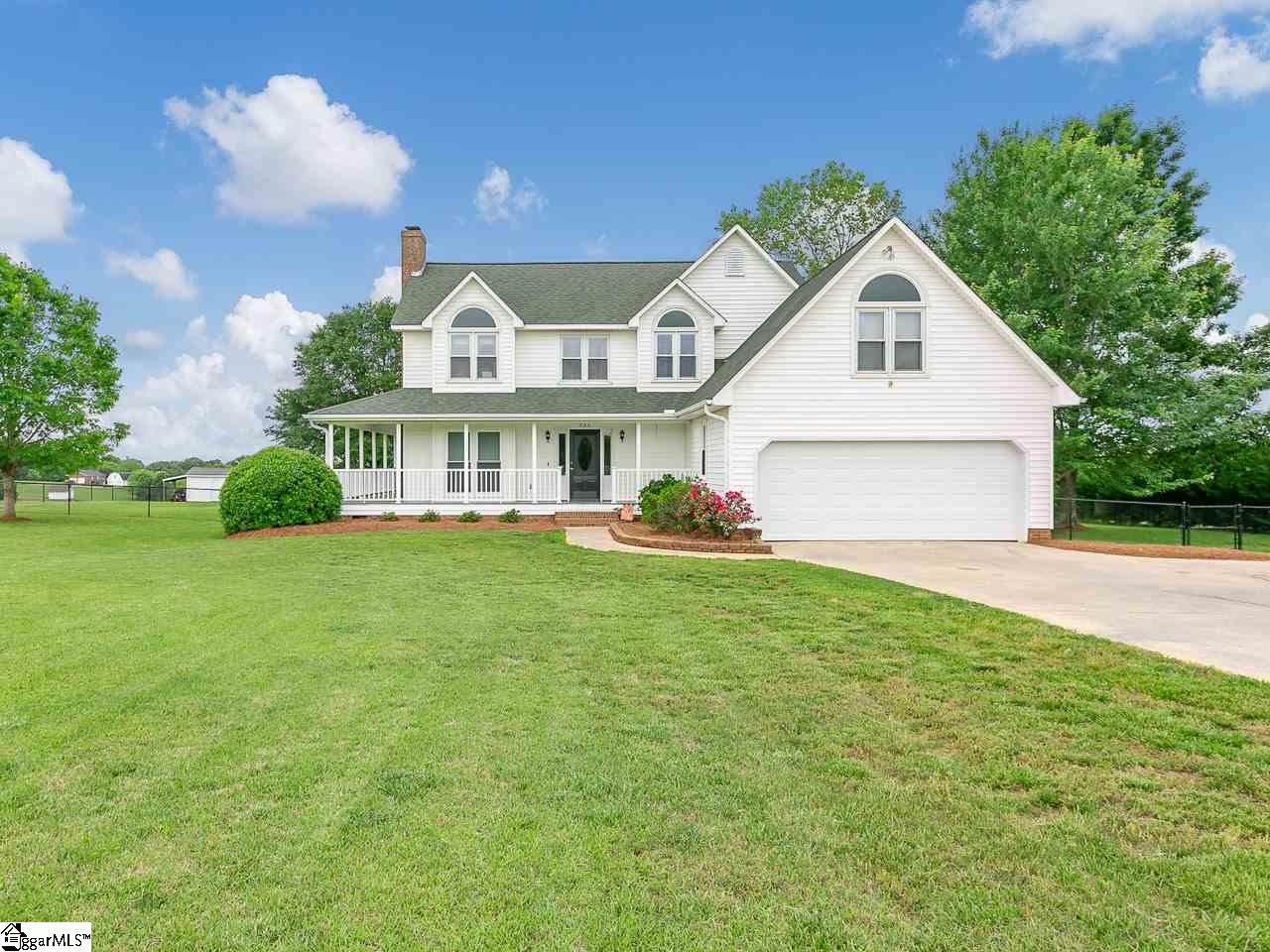 223 Burnett Road Inman, SC 29349 - Photo 4 of 35