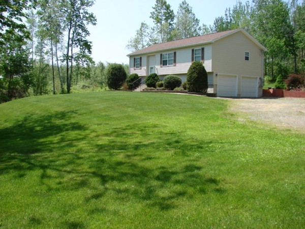 793 Wauwinet Road Barre, MA 01005 - Photo 3 of 18