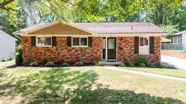 $264,900 | 2820 Tulane Drive, Lansing, MI 48912