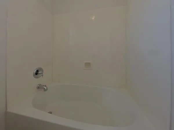 $2,609 | 7044 West Branham Lane, Laveen, AZ 85339